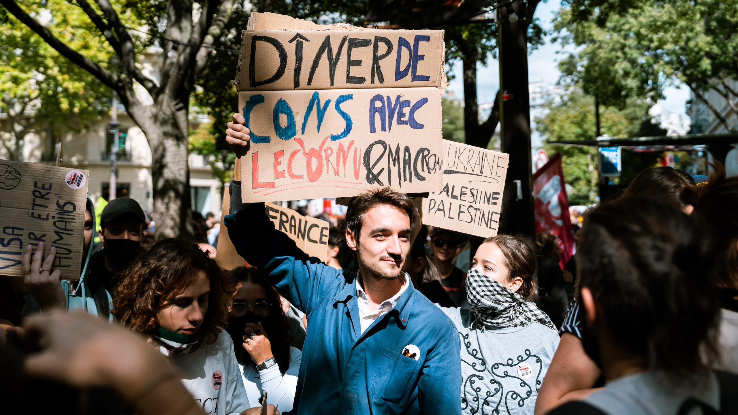 « J’en ai marre de galérer » : avec les travailleurs et étudiants précaires réunis pour « tout bloquer »