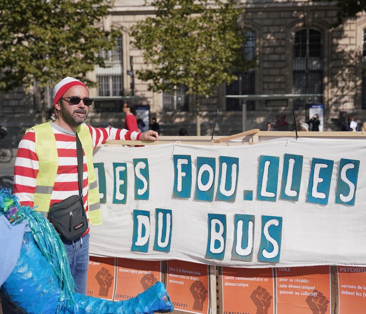 Les manifestants ont défilé de la place de la République à Paris jusqu'à la place de la Nation.