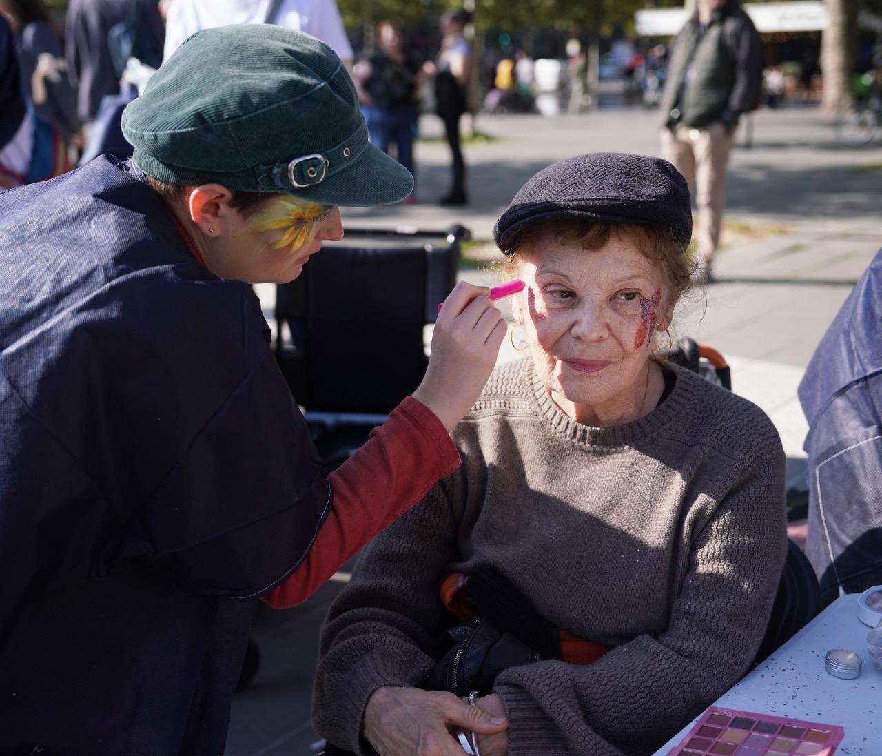 Pour les organisateurs de la Mad Pride : « Ce n’est pas une manif comme les autres, c’est une naissance politique. 