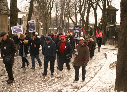 A Paris 700 manifestants pour la commémoration des morts de la rue de Charonne