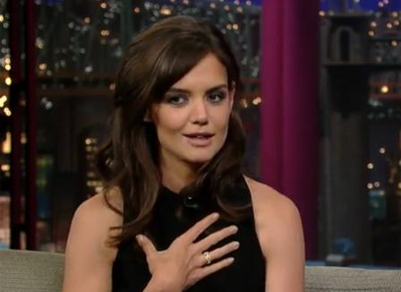 Katie Holmes, un café de merde et le Hezbollah... Le Morning Refresher