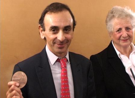 Pourquoi le vaccin fait flipper les Français