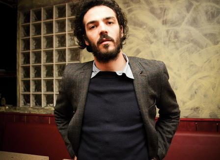 Shooting photo: le chanteur Alan Corbel