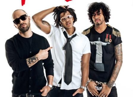 Frer 200: « On a plein de meufs, on arrive pas à se caser mais en vrai on kiffe ! »