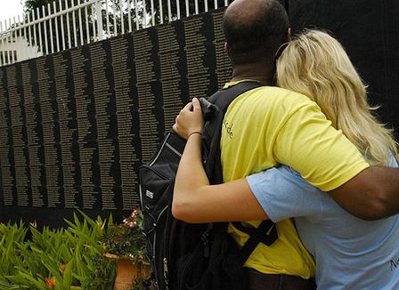 Nicolas Sarkozy reconnait des « erreurs » de la France au Rwanda 