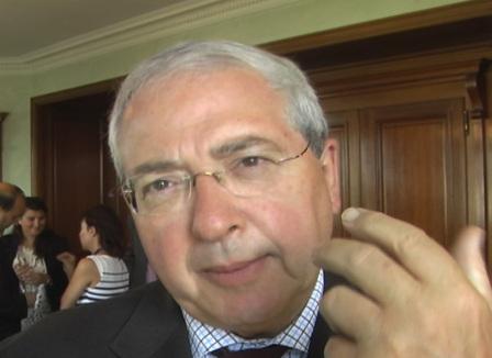 Taillage de costard et pudding de mangue: Mon déjeuner avec Julien Dray et Jean-Paul Huchon