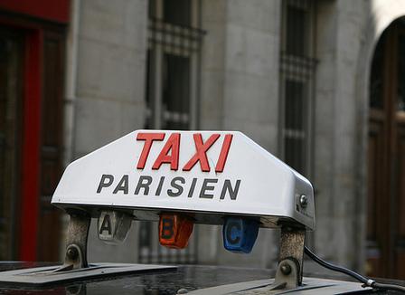 Les taxis parisiens : "On est passé de 20 à 10 clients par jours"
