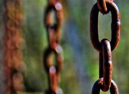 Sophia Lakhdar: « L'esclavage moderne il y a prescription pour les bourreaux 3 ans après les faits »