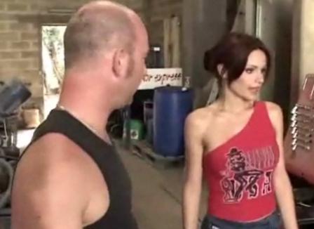 Nina Roberts sur DSK: « Les hommes qui doivent sans cesse donner une bonne image se lâchent en déplacement »