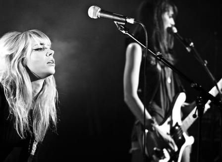 Photos: Les Plastiscines à la Maroquinerie le 16 mars 2010