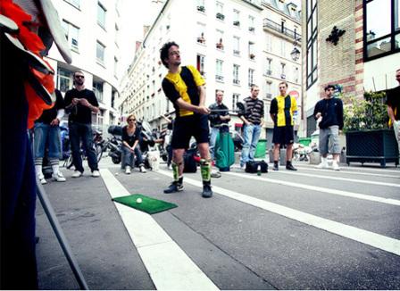 Speedminton, Street Golf, Frisbee : Les 10 sports à faire en club pour la rentrée