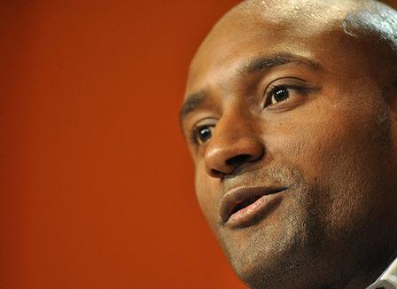 Alain Dolium (MoDem): «On a un problème à prononcer le mot noir dans notre pays»