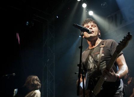 Eiffel : « on fait tous partie de la foule, et ce qu'elle fait peut nous faire peur »