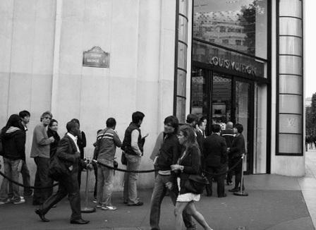 J'ai testé acheter des sacs Vuitton pour des Asiatiques