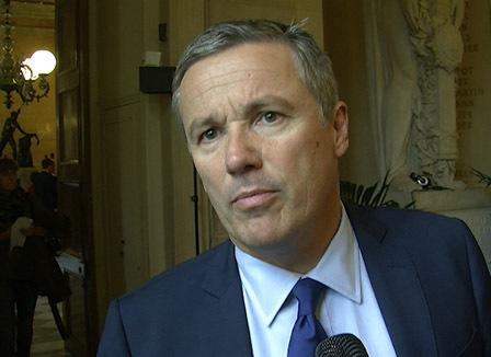 Vidéo : Où trouver de l'argent pour sauver Erasmus ?