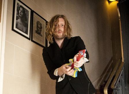 Andy Burrows : « Je dirais que je fais de la musique « old school »