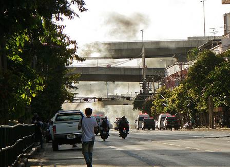 Crise thaïlandaise: Les journalistes victimes de balles perdues