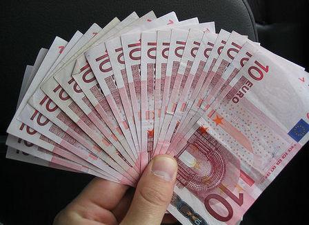 L'euro au plus bas depuis 2006