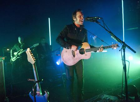 Photos : Gaz Coombes le 19 novembre au Café de la danse 