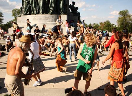 Hipsters, Musique, Drague ... 5 bonnes raisons d'aller à Montréal l'été