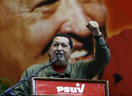 Hugo Chavez déclare « la guerre économique à la bourgeoisie apatride »