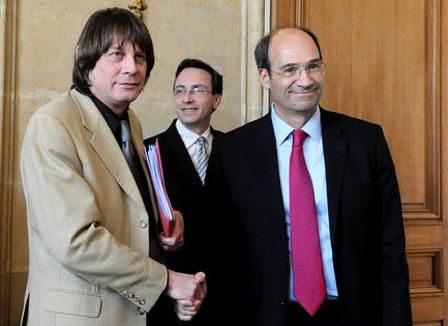 Pourquoi le vaccin fait flipper les Français