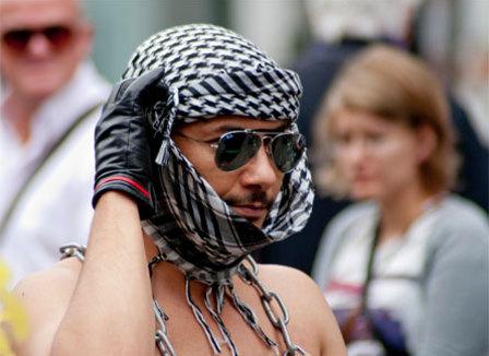 Plus forts que Frigide Barjot, les Indigènes de la République dénoncent l'« impérialisme gay »