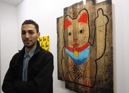 Expo : Combo, le street artist qui colle des pages Google dans les rues de Chine