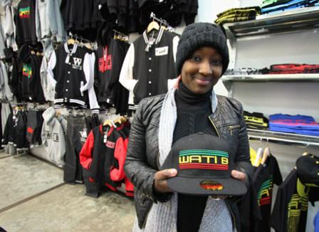 Coumba, 20 ans, dans le crew de Wati B et fière de l'être