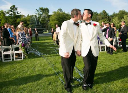 Homo, je découvre que mes amies pensent la même chose que Christine Boutin