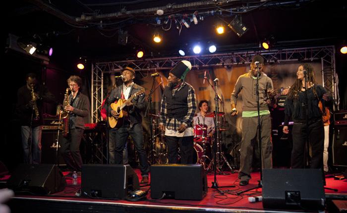 Les darons de « Tell » font aussi Emergenza