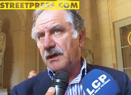 La régularisation des travailleurs sans-papiers est-elle une manière de faire passer la pilule des retraites ?