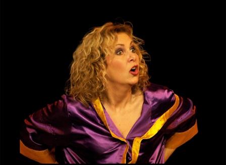 Critique Théâtre: Karine Lyachenko mis en scène par Michèle Bernier