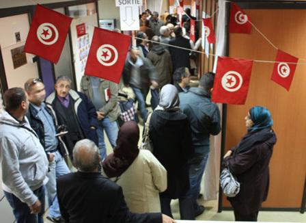 Élections tunisiennes à Pantin: « Comment on va faire si après 19h il y a toujours la queue ? »
