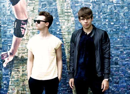 Klaxons: « Toutes les semaines il se passait une obscénité ou un truc vraiment fou » 