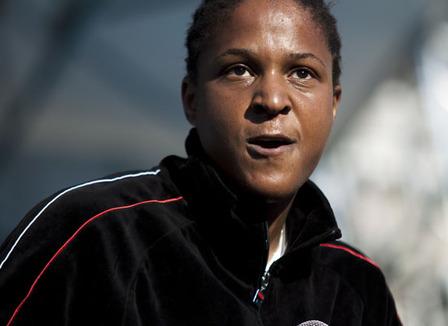 Casey: « Je ne suis pas en train de me branler dans la poésie »