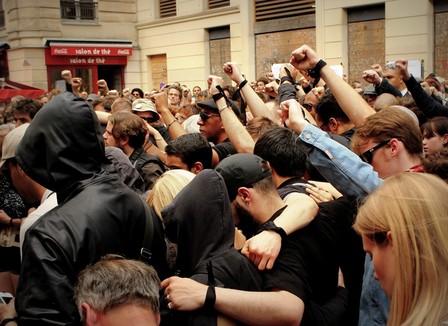 Antifas : le calme et la colère