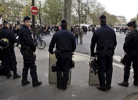 Quand la police met Barbès en état de siège pour rafler des sans-papiers