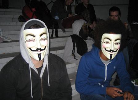 Facebook : Pourquoi les Anonymous n'ont pas attaqué le site