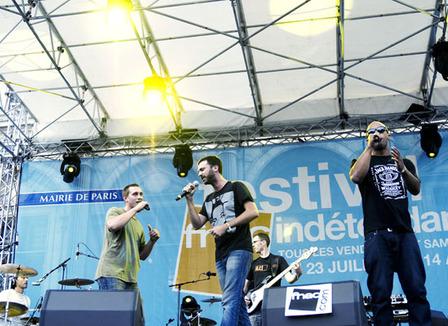 0800: « On a banni le mot pédé de notre vocabulaire »