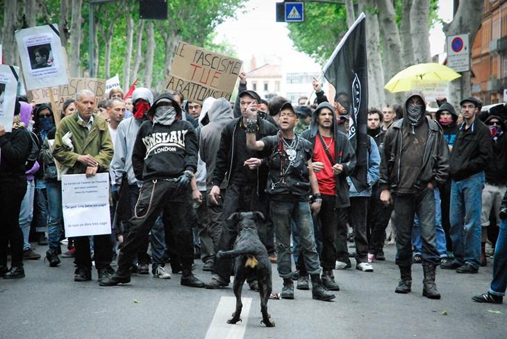 « Du coup en cas de perquisition, c’est assez tendu… 